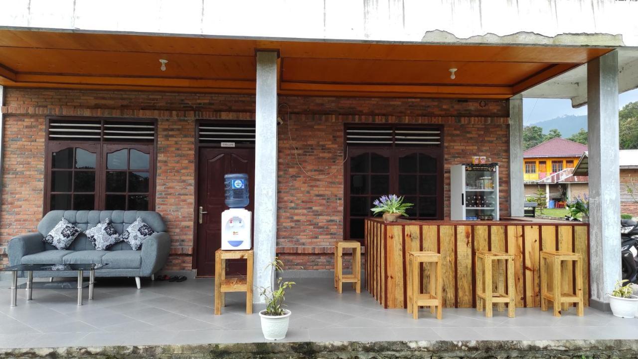 Bed and Breakfast Toba Sunset Тук-Тук Экстерьер фото